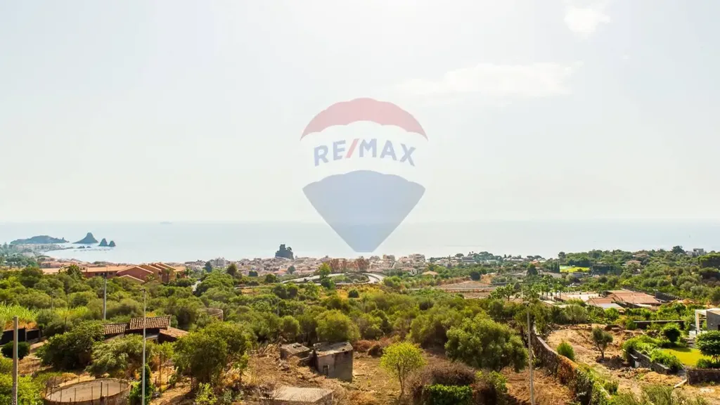 Apartment with Sea View Terraces in Aci Castello