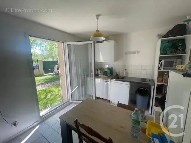Cucina - Compact Flat with Garden in Melun