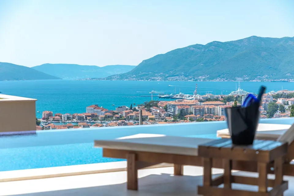 Piscine - Maison 5 chambres à Tivat