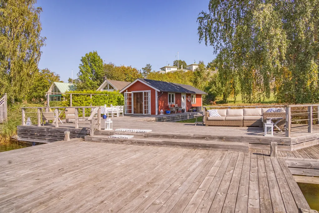 Terrass - Strandtomt with Marina in Österskär