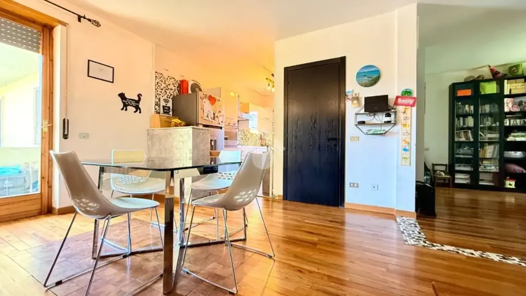 Salle à manger - 4-Bedroom Apartment with Balcony in Vigasio