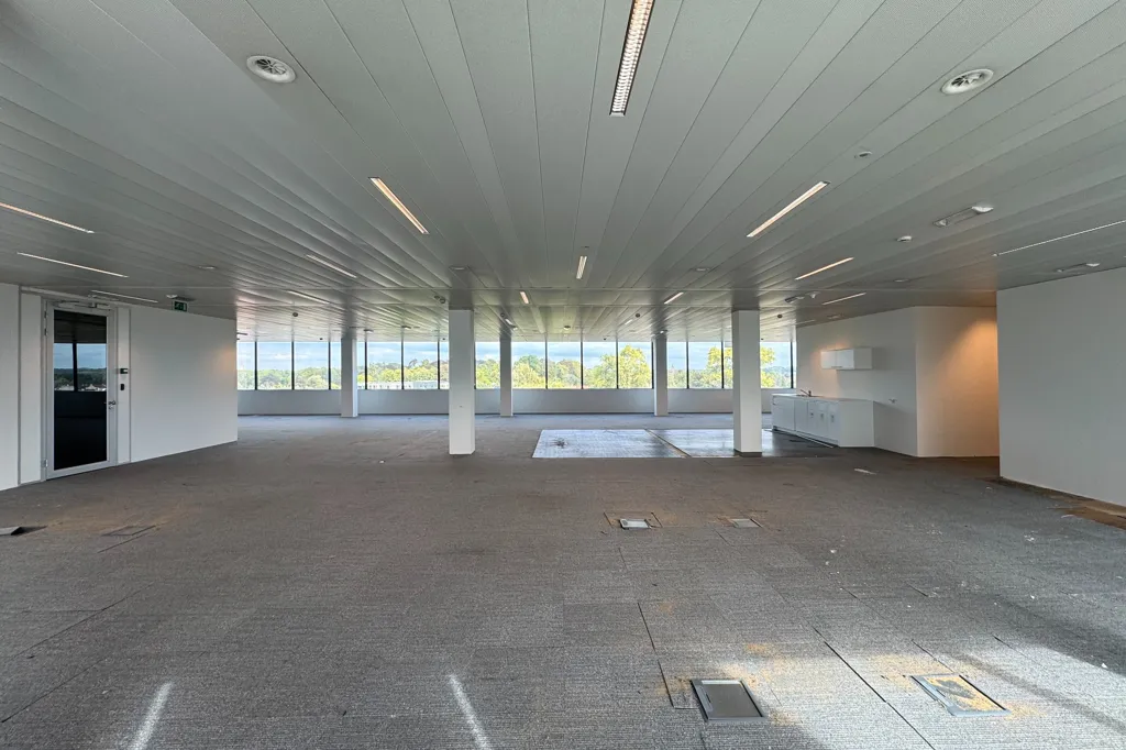 Bureau - Espace de Bureau Moderne avec Vue sur l'Autoroute à Erembodegem