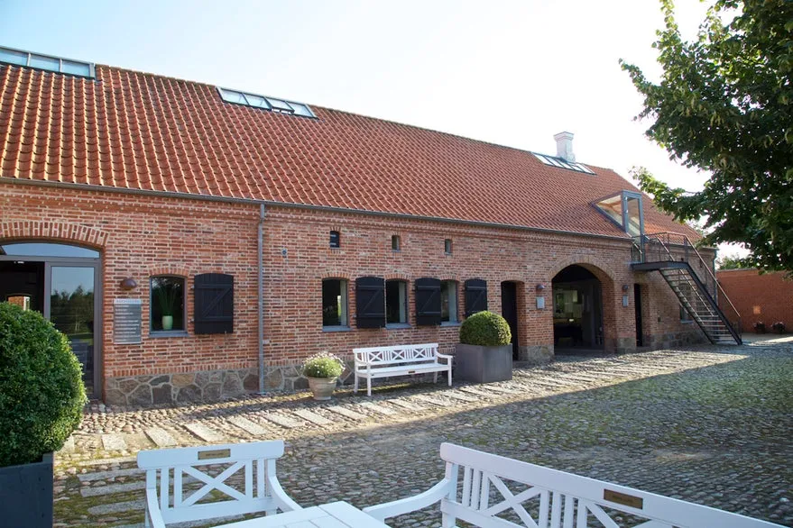 Jardin - Multi-Use Business Premises in Bredal