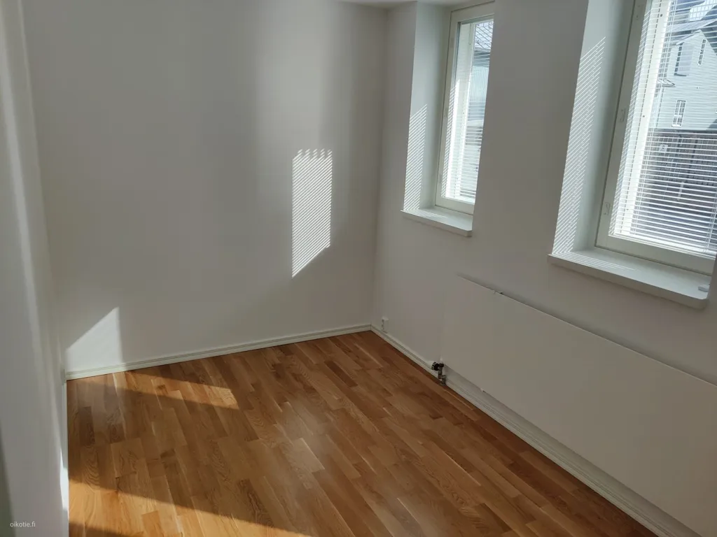 Toad - Modernised Apartment with Garden in Oulu Centre