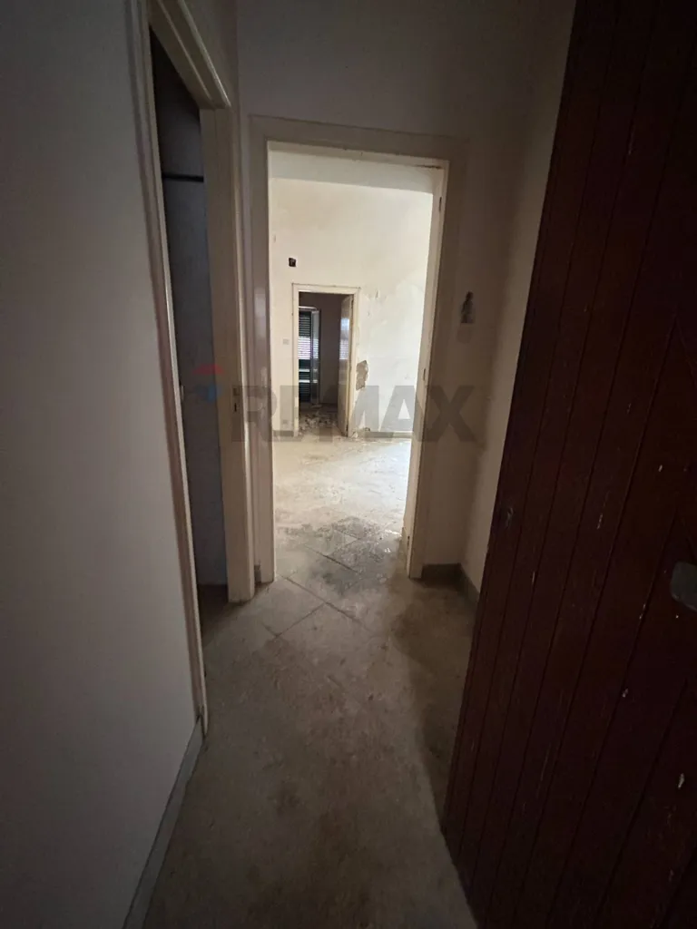 Hallway - Apartment with Balcony in Caltanissetta