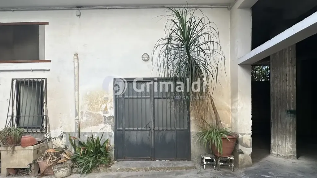 Aed - Spacious Apartment with Balconies in Acerra