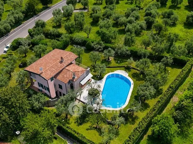 Õhuvaade - Villa with Pool in Moniga del Garda