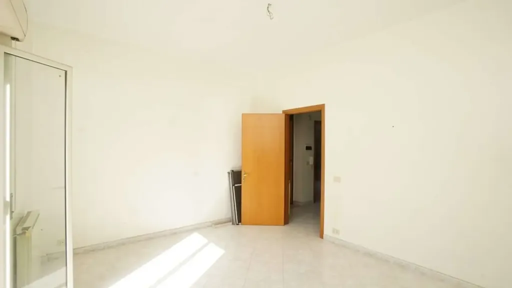 Toad - 2-Bedroom Apartment with Balcony in Messina