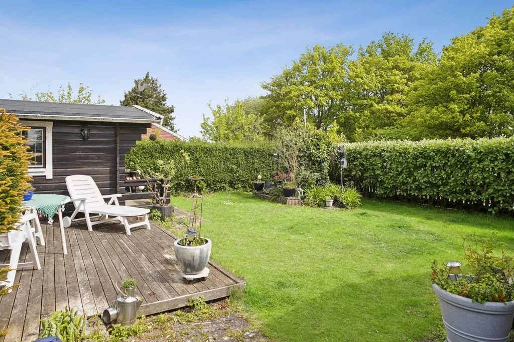 Aed - Cottage with Garden on West Coast