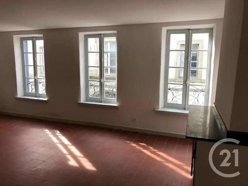 Pièces - Appartement Rénové avec Jardin à Carcassonne