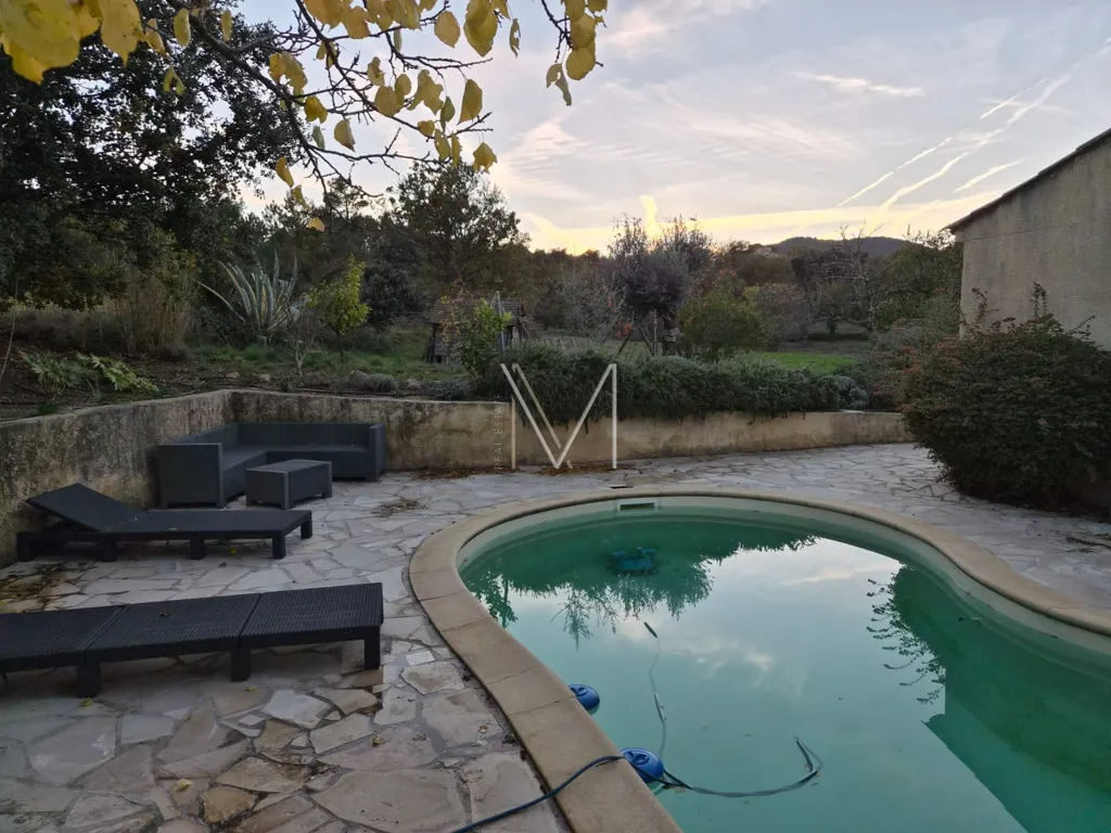 Piscine - Maison Luxueuse avec Piscine au Plan-de-la-Tour