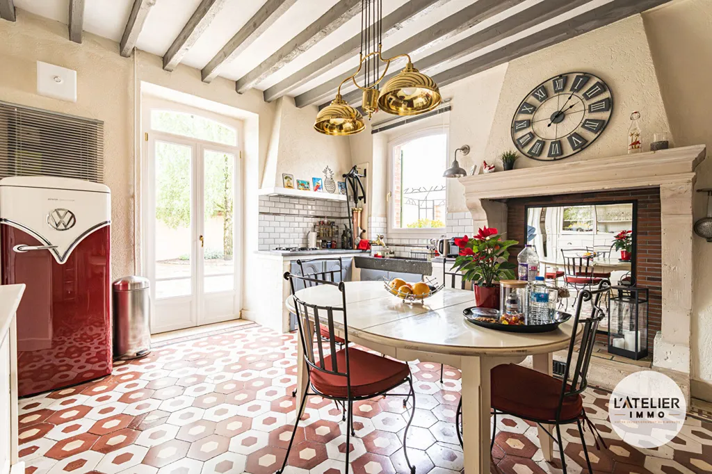 Cuisine - Maison de Charme avec Dépendances à La Veuve