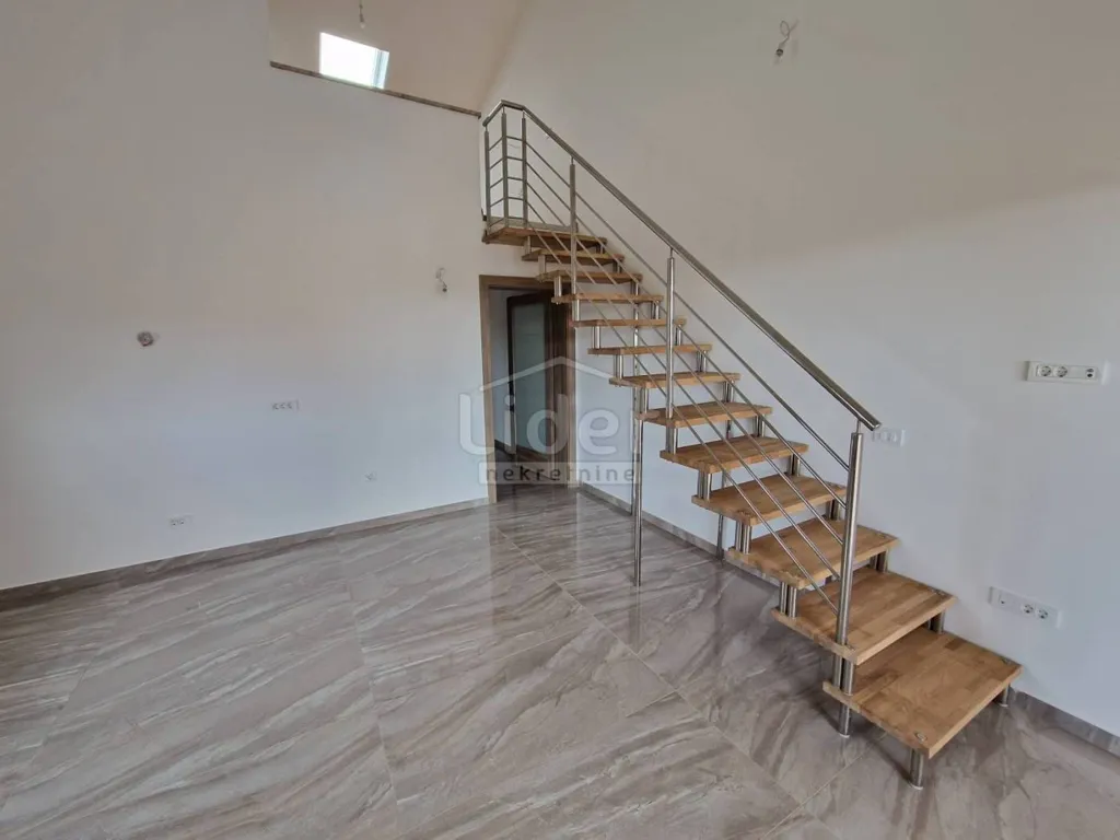 Rooms - Two-Storey Apartment with Terrace in Banjol, Rab