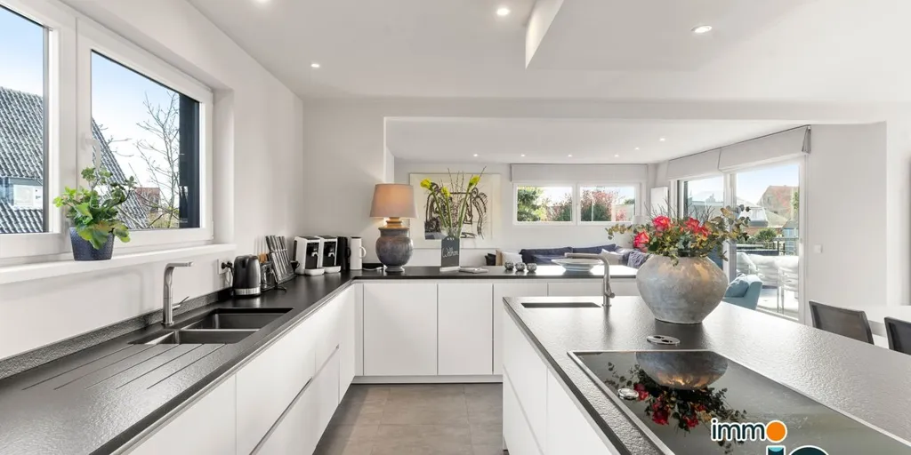 Cuisine - Maison avec Grand Jardin à Bredene, Proche de la Mer