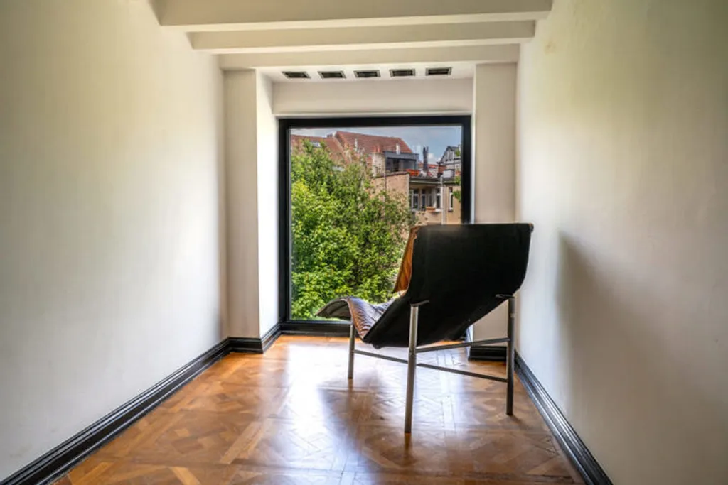 Balcon - Hôtel Particulier Élégant avec Jardin à Uccle