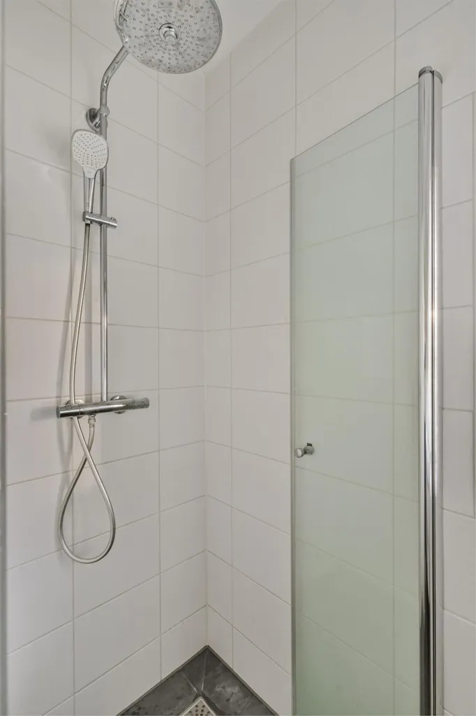 Salles de bain - Modern Corner House with Garden in Zaandam