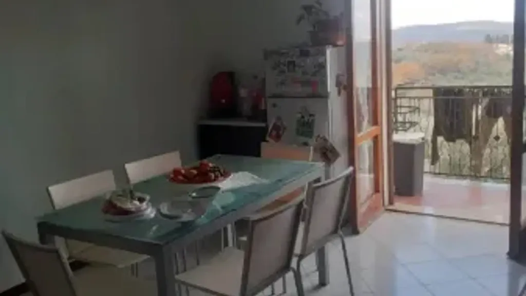 Salle à manger - Spacious Apartment with Lift in Albanella