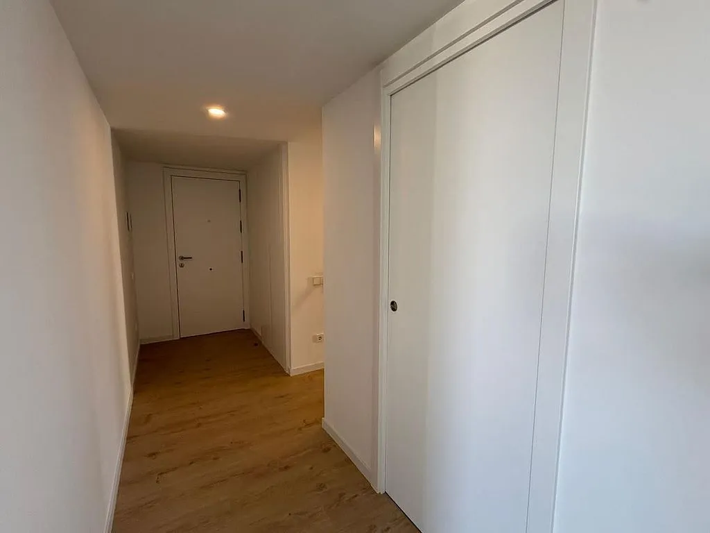 Esik - New Flat with Pool in Campolivar