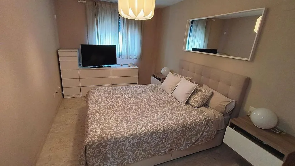 Chambres - Apartment with Balcony and Garage in Carcaixent