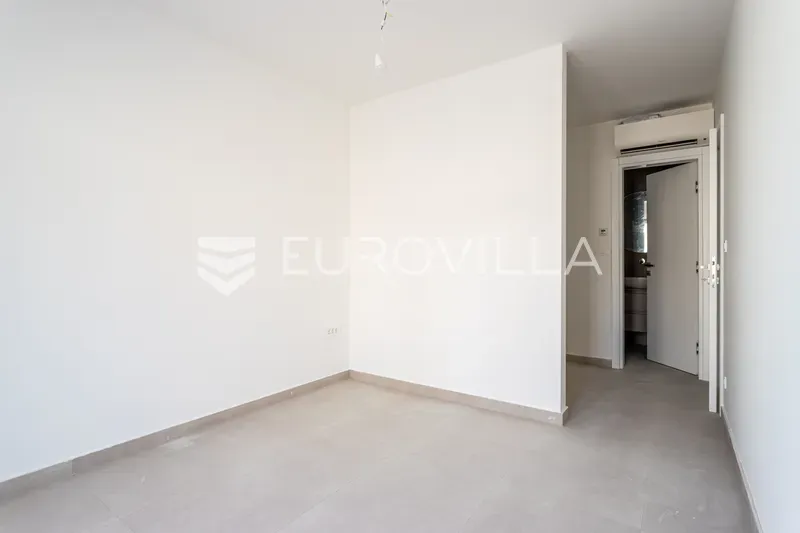 Pièces - Two-Room Apartment with Sea View in Čiovo