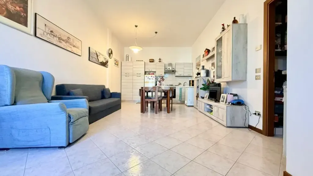 Séjour - Ground Floor Apartment with Garage in Vigasio