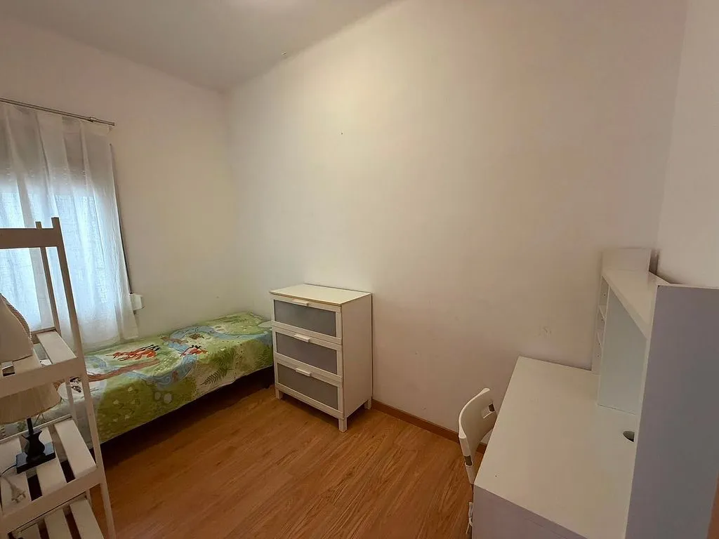 Bedrooms - Apartment with Balcony in Eixample