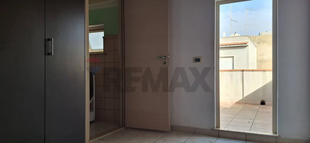 Esik - Independent House with Dual Units in Rosolini