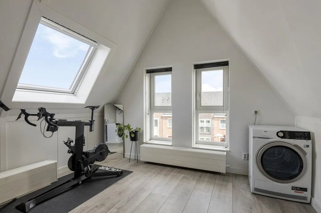 Toad - Modern Corner House with Garage in Woudenberg