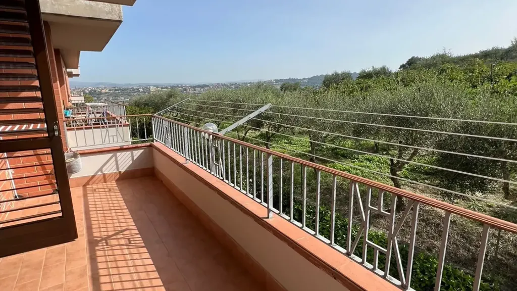 Balcone - Panoramic Apartment with Garden in Benevento