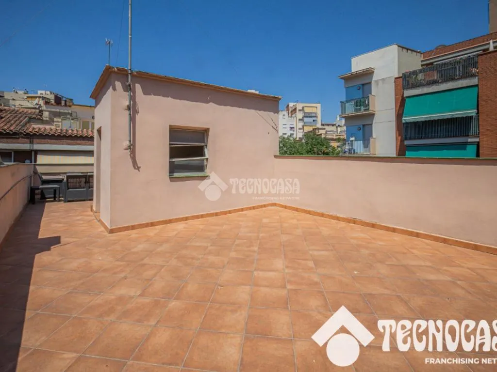 Terrass - Reformed Flat with Terrace in Sant Andreu