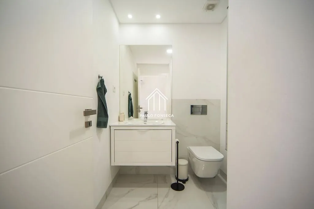 Salles de bain - Luxury Flat with Balcony in Odivelas, Lisbon