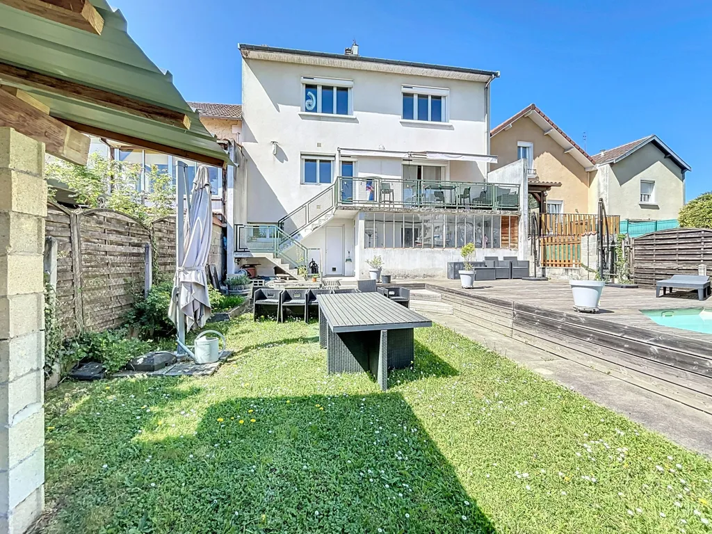 Garden - House with Pool and Garden in Périgueux Centre