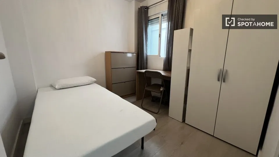 Chambres - Shared Room in Nou Moles with Lift