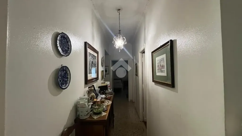 hallway_entrance