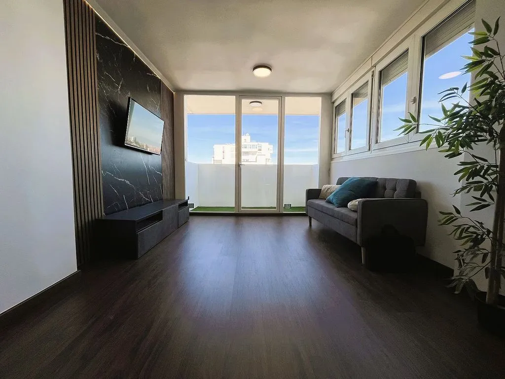 Living Room - Apartment with Terrace in Canillas, Madrid