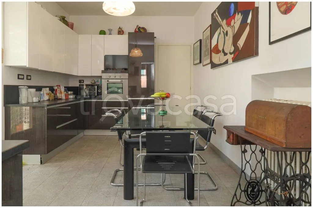 Cuisine - Spacious Villa with Garden in Giaveno