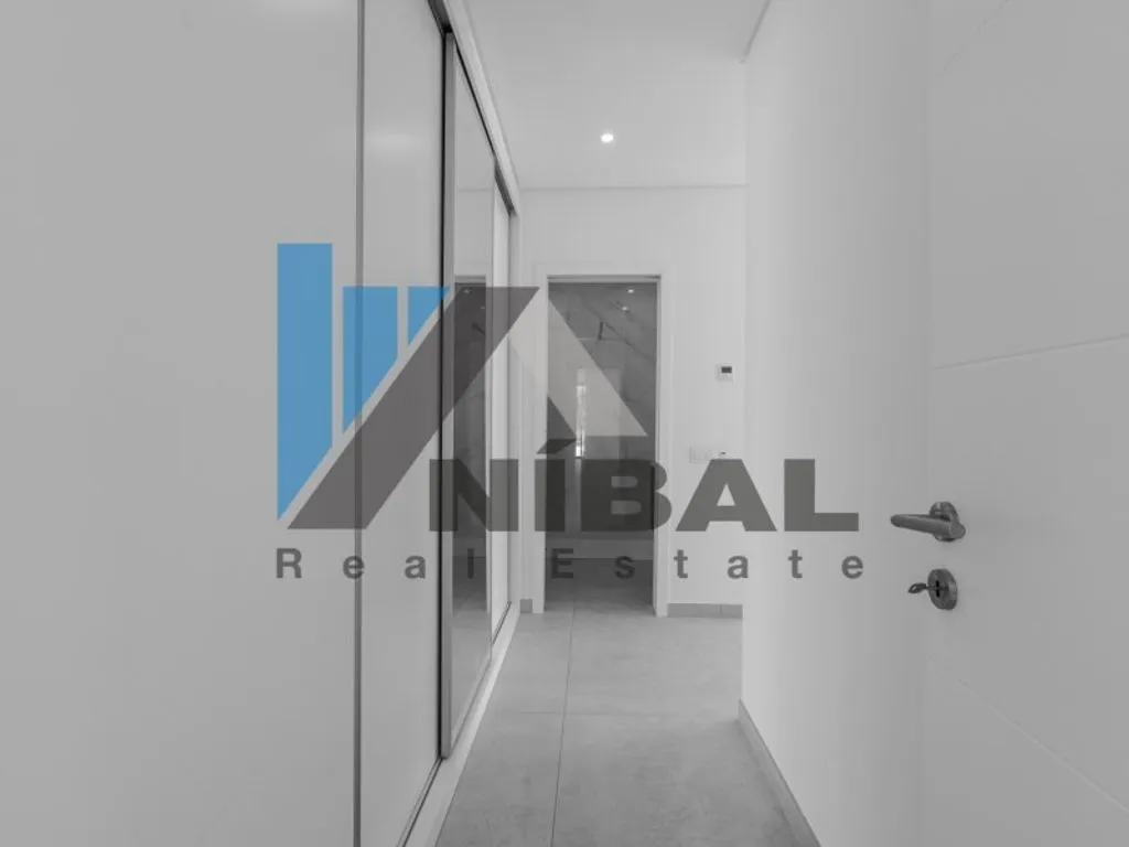 hallway_entrance