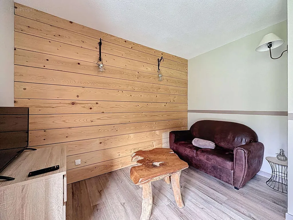 Living Room - Apartment with Terrace in Formiguères