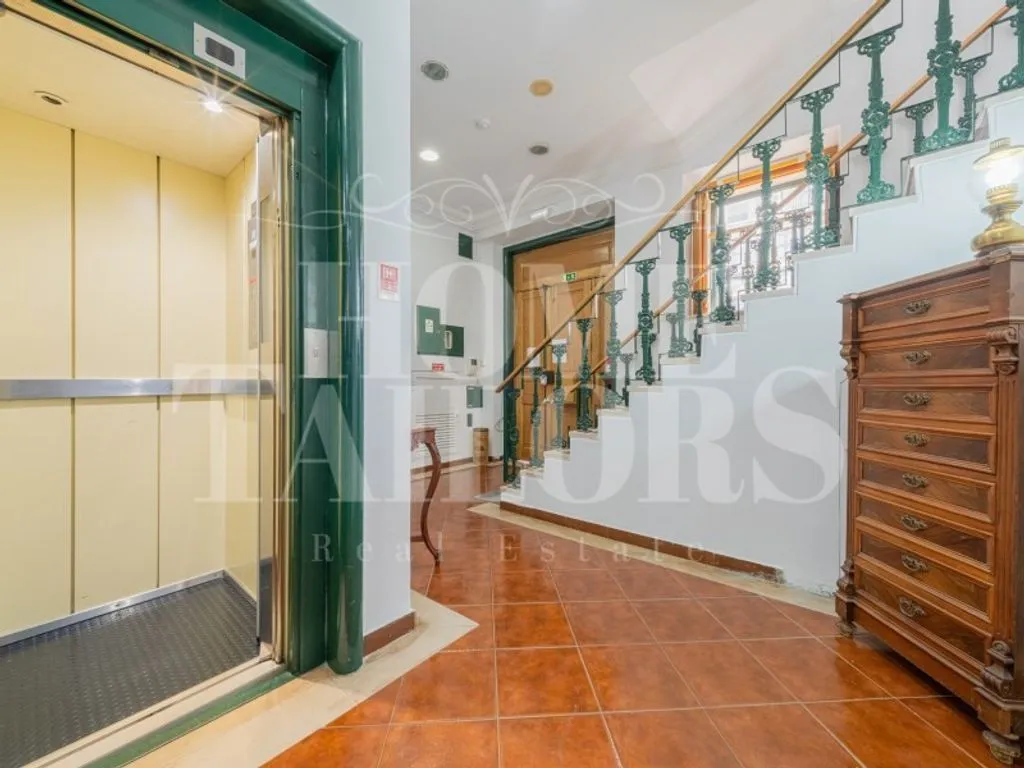 Entrée - Luxury Apartment Complex in Lisbon