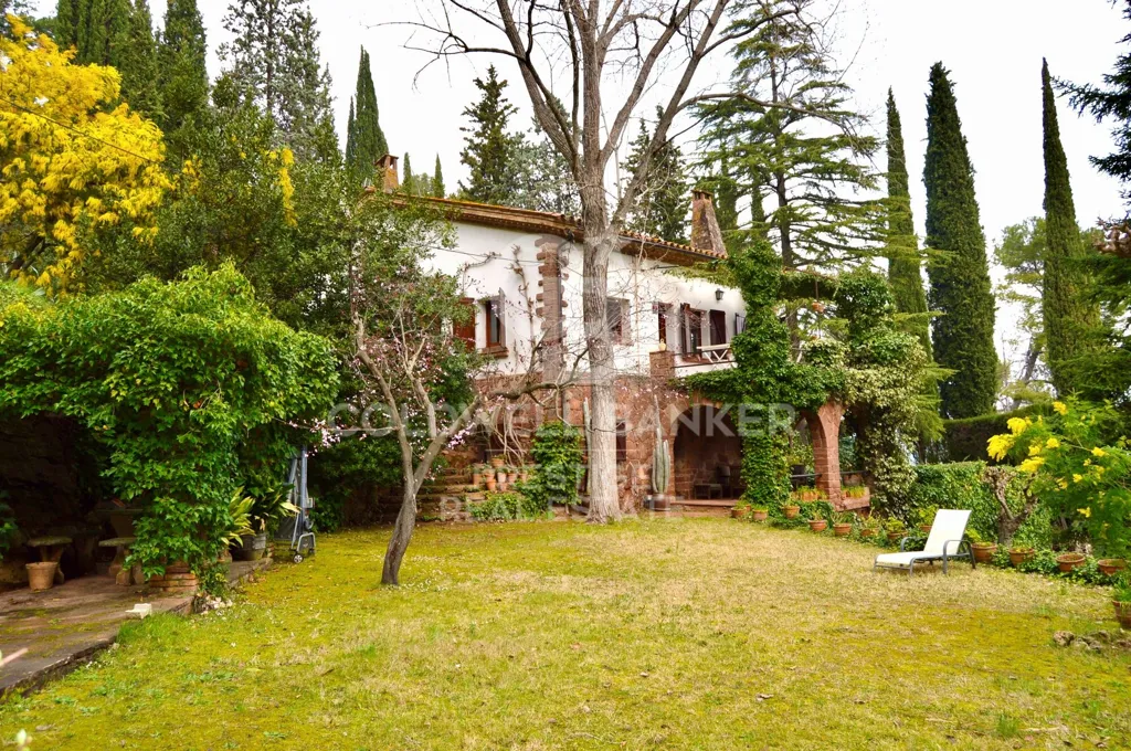 Giardino - Luxury Farmhouse with Pool in Castellví de Rosanes
