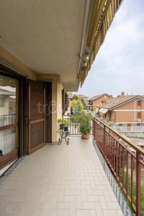 Balcon - Spacious Apartment with Terrace in Volpiano
