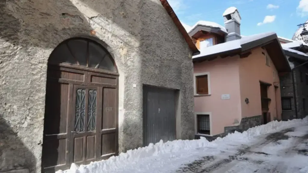 Välivaade - Multi-family Terraced House in La Thuile