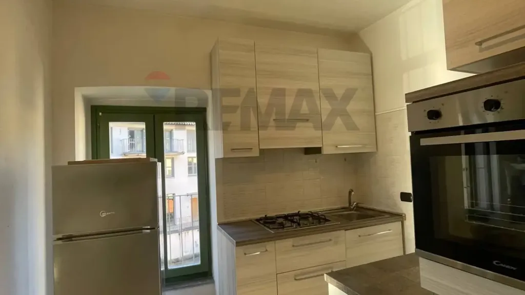 Köök - Spacious 2-Bedroom Apartment in Mesenzana