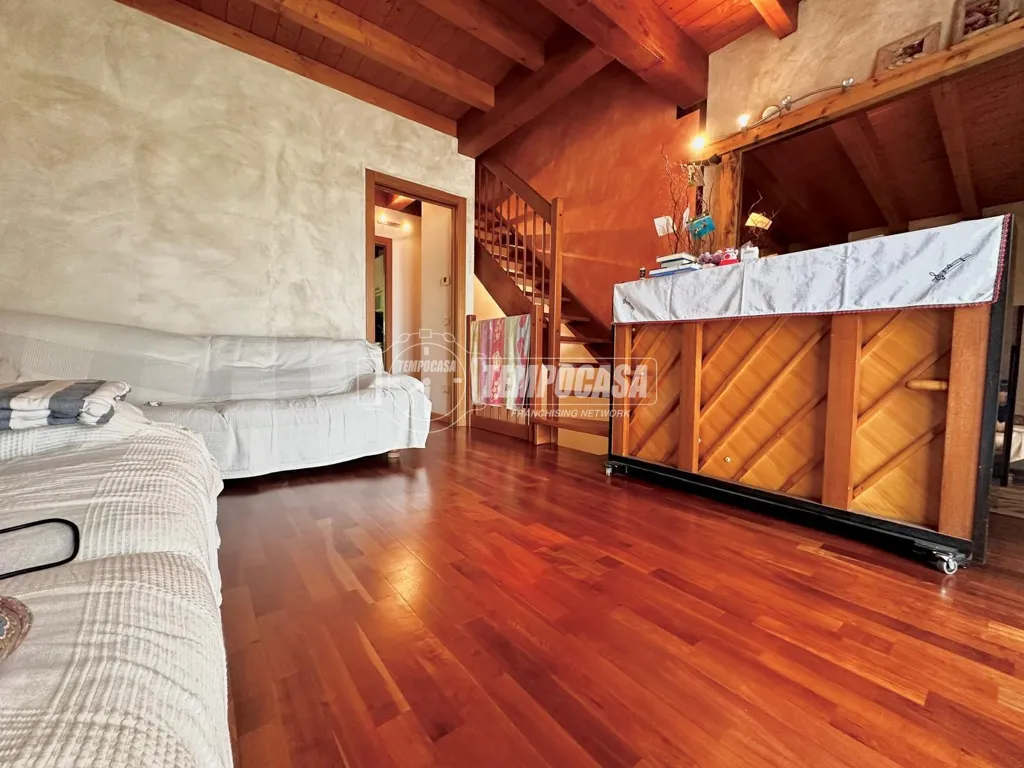 Séjour - Bright Bilocale with Pool in Lonato del Garda