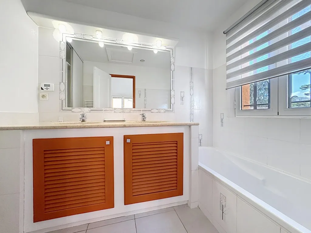 Vannitoad - Villa with Pool near Cavalaire Centre