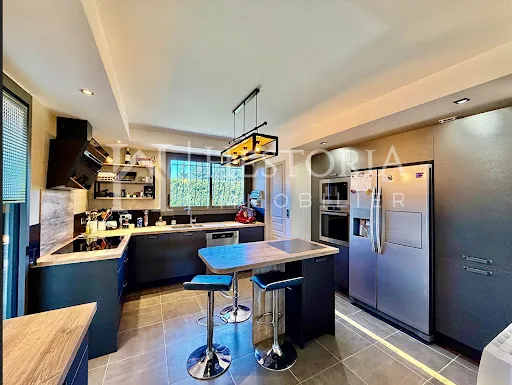 Cucina - Villa with Pool in Aubignan
