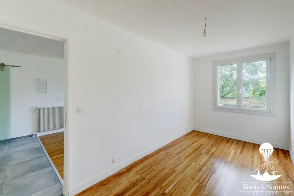Stanze - Refurbished 3-Bed Apartment in Nantes