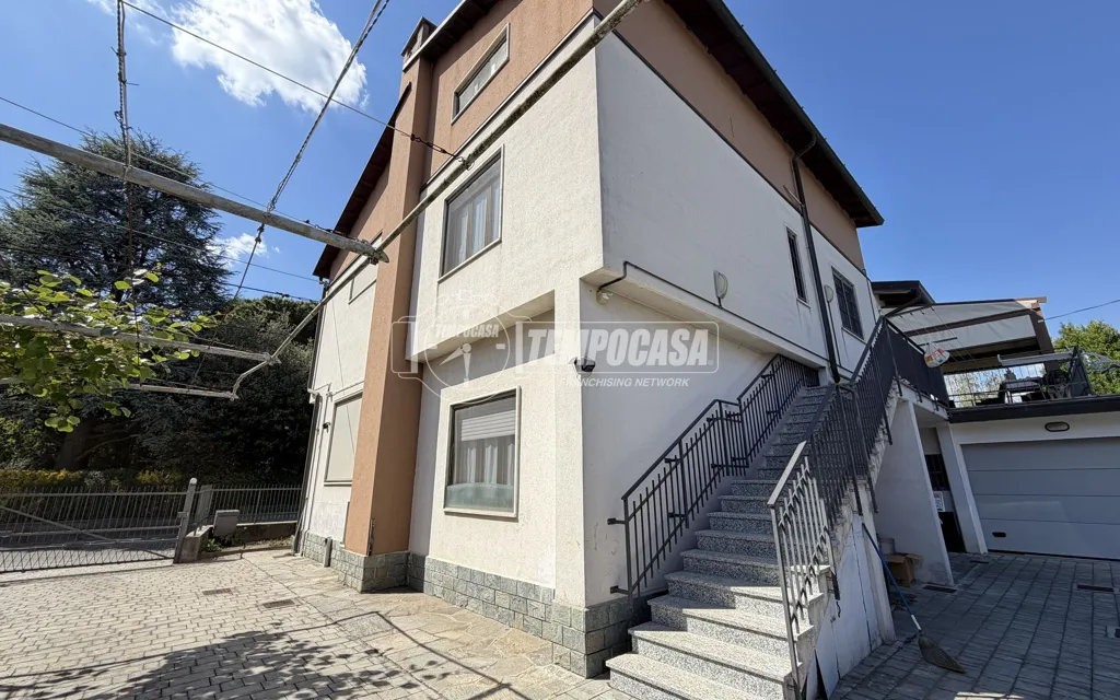 Extérieur - Villa with Pool in Merate