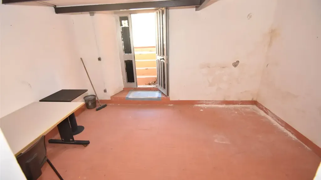 Pièces - Apartment with Private Courtyard in Rosignano Solvay