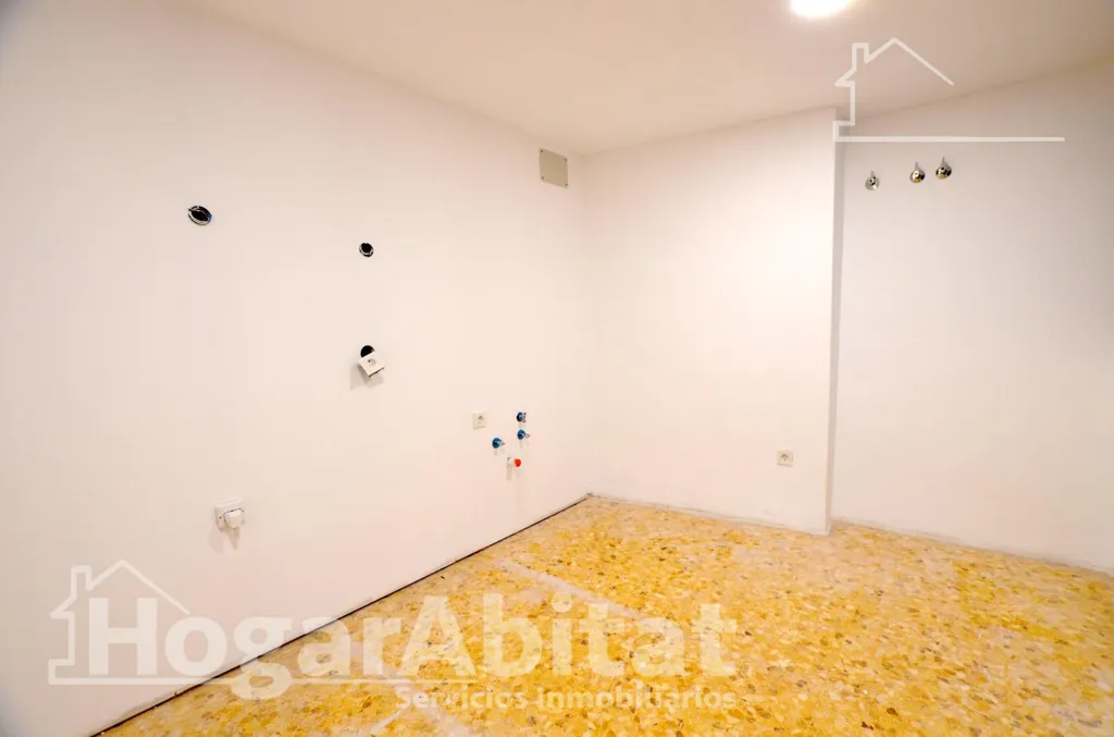 Pièces - Seafront Apartment with Views in Alicante